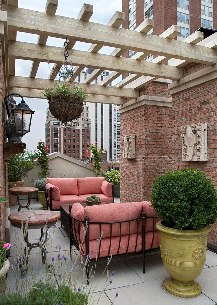 Liederbach & Graham: A Chicago Penthouse Rooftop
