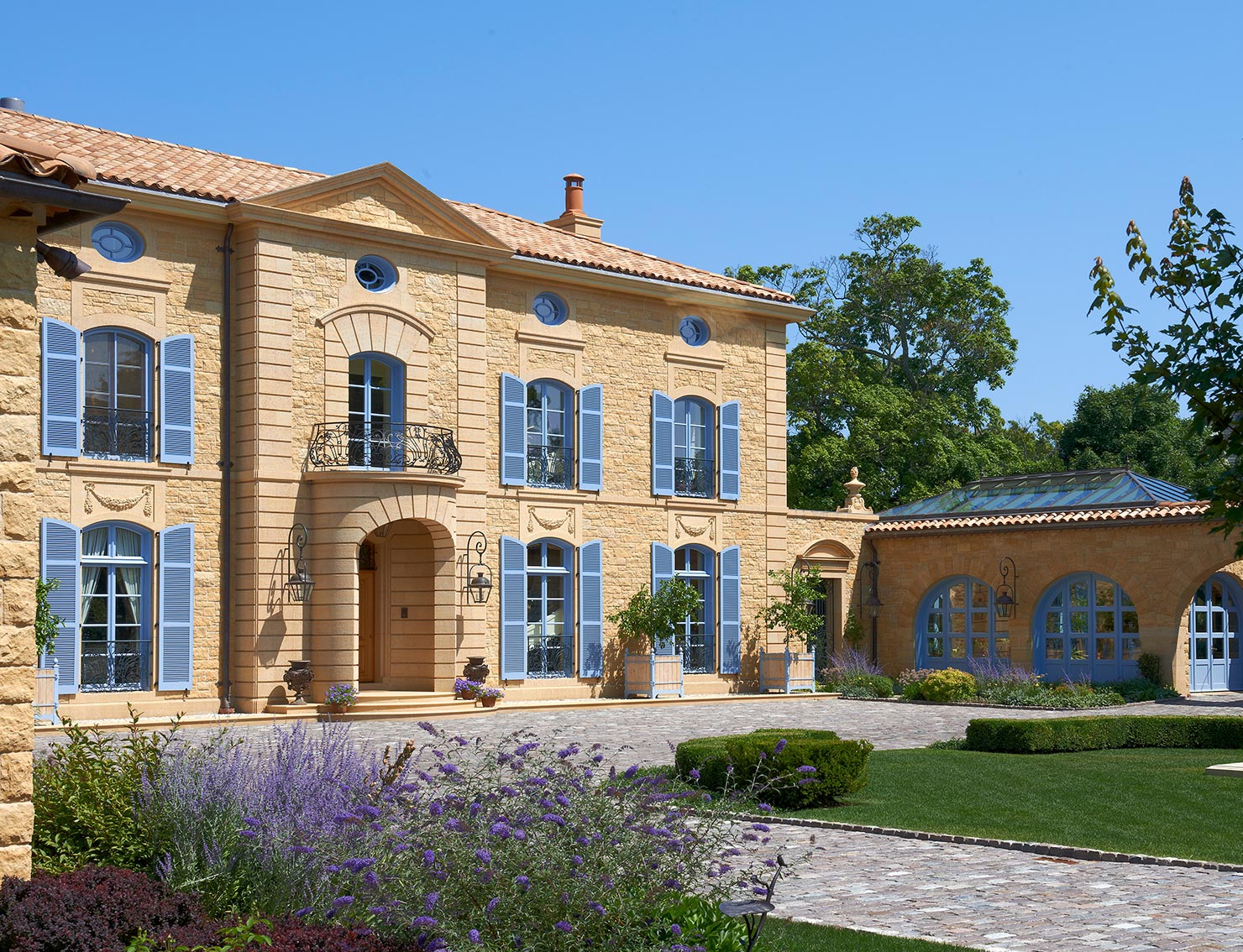 Liederbach & Graham: A Classical Villa in the Manner of the French Riviera Exterior Detail 2