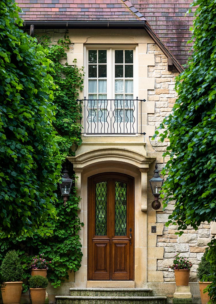 Liederbach & Graham: A French Revival Country House Entrance