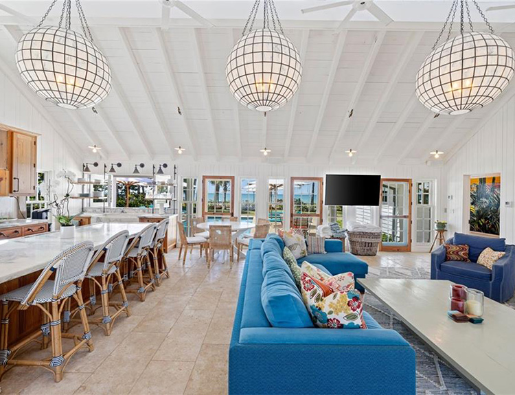 Liederbach & Graham: A House by the Sea Family Room